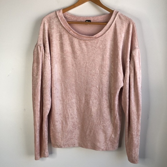 We the Free Milan blush pink crushed velvet top - Picture 3 of 8